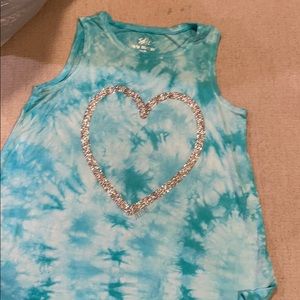 Blue heart tie dye short sleeve shirt